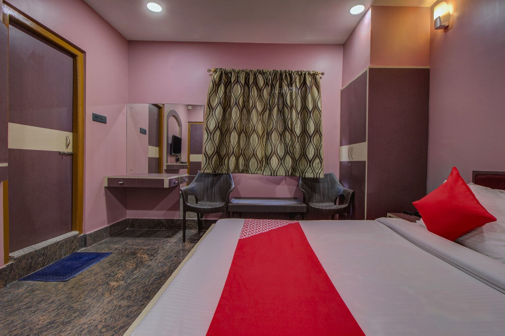 Oyo 16871 Anant Home Stay Shillong Exterior photo